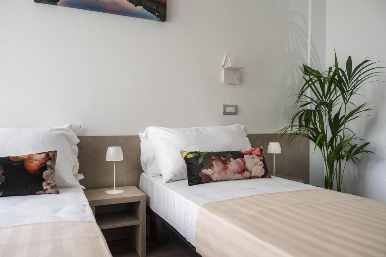 Nido Suite & Apartments チェゼナーティコ エクステリア 写真